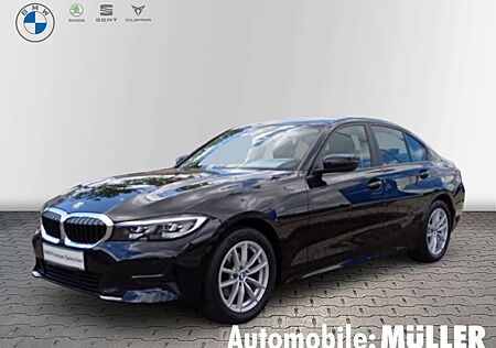 BMW 320 i xDrive Limousine Navi Digitales Cockpit LED 3-Zo