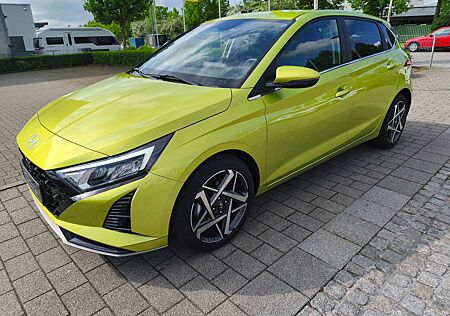 Hyundai i20 1.0 T-GDI 100 PS/Navi/Klimaautom/LED/17 Zoll/Alu
