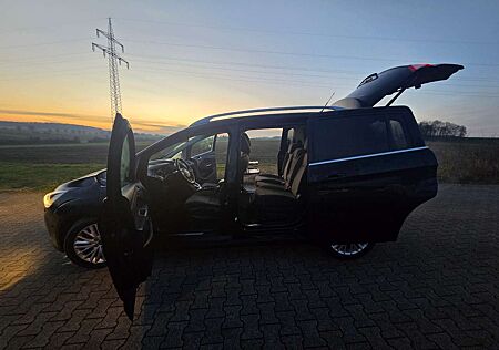 Ford Grand C-Max Titanium