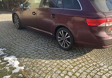 Toyota Avensis Combi 1.8 Multidrive S Executive