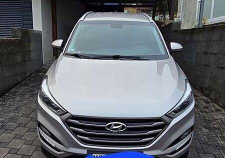 Hyundai Tucson blue Trend 2WD