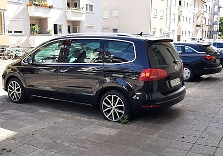 VW Sharan Volkswagen 2.0 TDI DSG BlueMotion Technology Highline