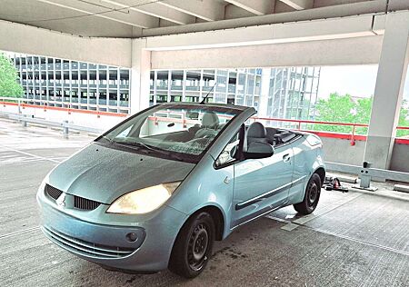 Mitsubishi Colt Invite CarPlay
