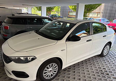 Fiat Tipo 1.4 16VEasy