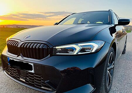 BMW 330e 330 Touring Aut.