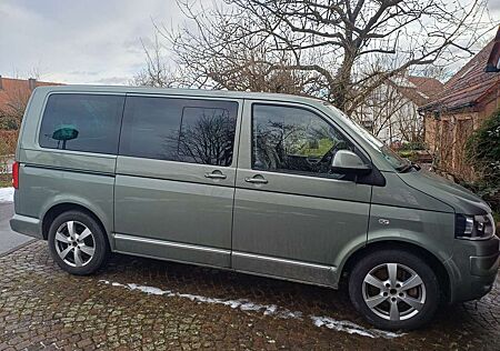VW T5 Multivan Volkswagen Multivan DSG 4MOTION Highline