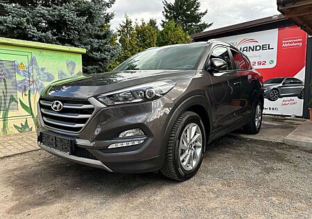 Hyundai Tucson blue Intro Edition 2WD/