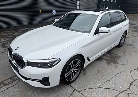 BMW 520 d Touring Pano H/K HUD ACC R-Cam 18 Navi Prof