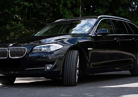 BMW 535d 535 xDrive Touring Sport-Aut.