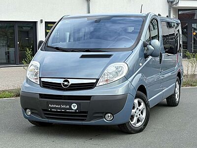 Opel Vivaro Tour Cosmo `*8-Sitzer*PDC*Kamera*SHZ*Navi*Klima*