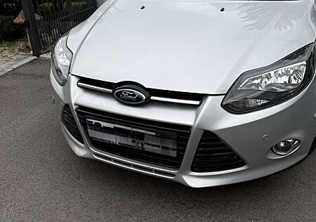Ford Focus 1.0 EcoBoost Start-Stopp-System TITANIUM