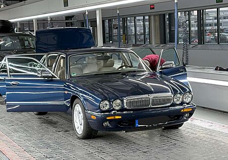 Jaguar Daimler V8 l Super