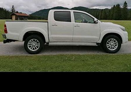 Toyota Hilux 4x4 Double Cab DPF Autm. Comfort