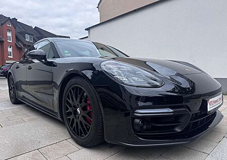 Porsche Panamera GTS