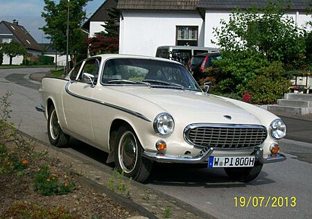 Volvo P1800