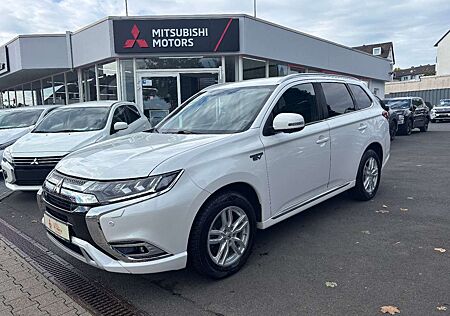 Mitsubishi Outlander PHEV Intro Edition 4WD