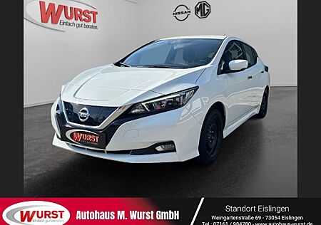 Nissan Leaf 40 kWh N-Connecta 8-fach bereift Rückfahrkamera Kl