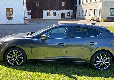 Mazda 3 SKYACTIV-D 150 Sports-Line