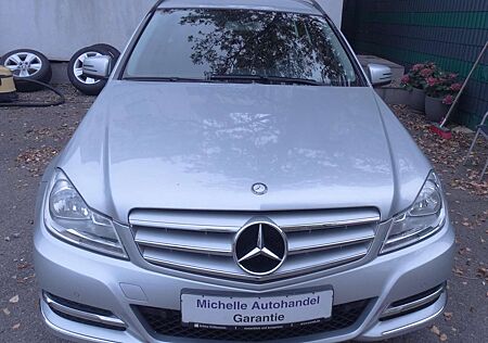 Mercedes-Benz C 180 gebraucht kaufen Mercedes-Benz C 180 T CGI BlueEfficiency (204.249)