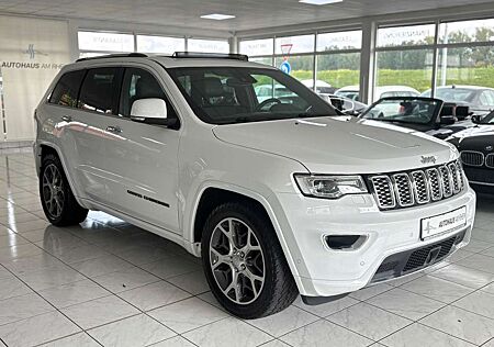 Jeep Grand Cherokee 3.0CRD+4x4+Aut+SHZ+Navi+Panorama+Xenon+AHK+65TKM