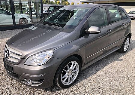 Mercedes-Benz B 180 CDI 6-Gang*Sport-Paket*Sitzheizung*2.Hand*