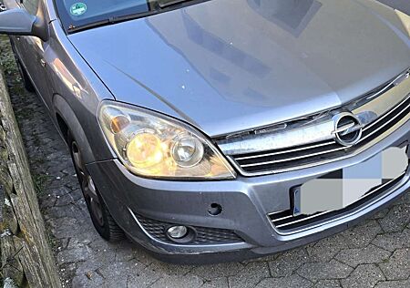 Opel Astra 1.9 CDTI DPF Cosmo