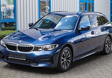BMW 318d 318 Advantage TOUR AUTOM*LEDER*LED*LIVE*SPURASSIS