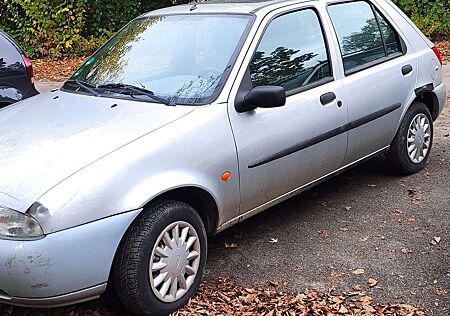 Ford Fiesta Style Family