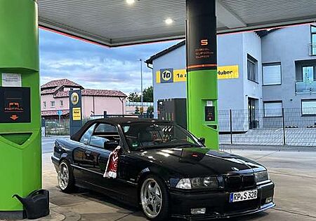 BMW 320 E36 Cabrio exclusiv Edition