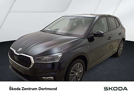 Skoda Fabia 1.5 DRIVE PANO CAM ACC AHK-VORB. NAVI ALU