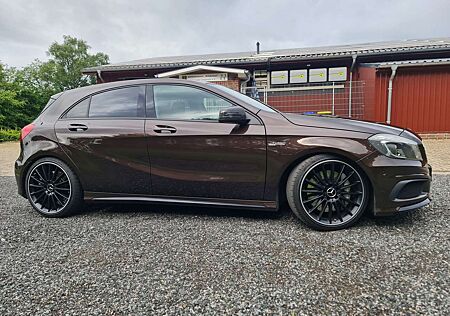 Mercedes-Benz A 45 AMG Performance Sportwagen
