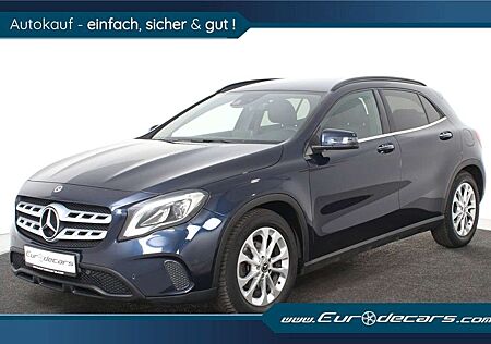 Mercedes-Benz GLA 180 *1.Hand*Navi*T-Leder*SHZ*Led*