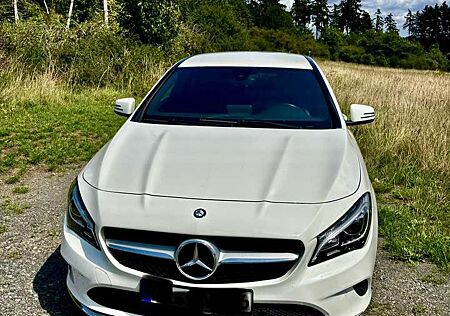 Mercedes-Benz CLA 180 Shooting Brake
