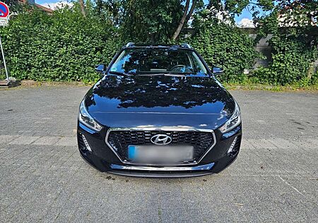 Hyundai i30 Kombi 1.4 T-GDI Family+ Automatik
