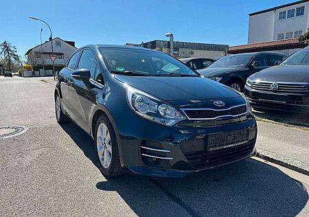 Kia Rio 1.2 Dream Team Lenkradheizung PDC 1.Hand