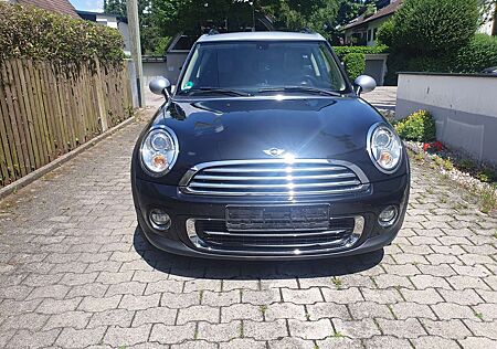 Mini Cooper Clubman Bond Street