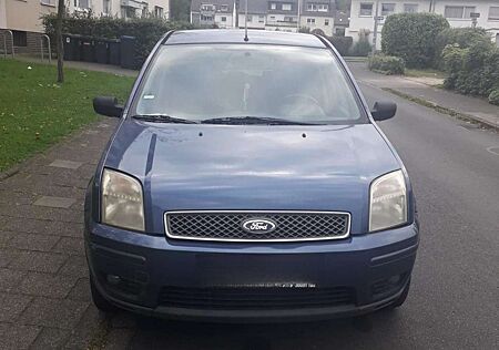 Ford Fusion 1.4 +