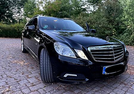 Mercedes-Benz E 200 E-Klasse T-Modell Diesel T CDI DPF BlueEFFICIENCY