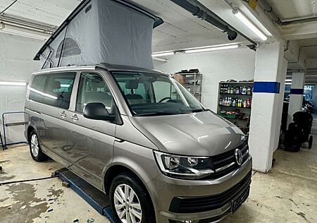 Volkswagen T6 California 2.0 TDI  Beach 7-Sitzer DSG, Navi