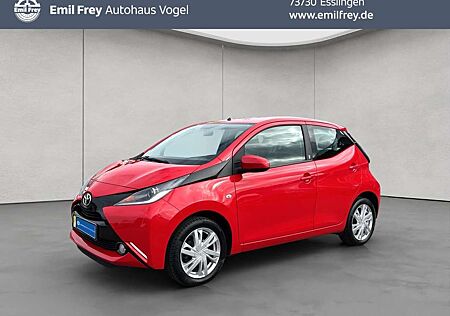 Toyota Aygo 1.0 x-play Team Deutschland