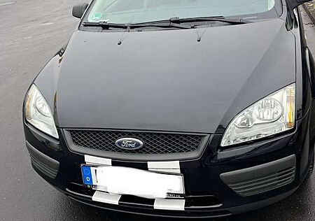 Ford Focus 1.6 16V Aut. Ghia mit TÜV bis 2027