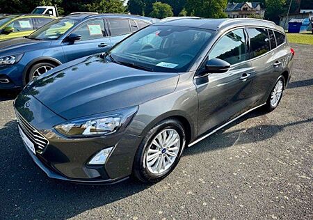 Ford Focus Titanium X