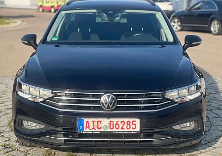 VW Passat Variant Volkswagen Passat Var.Bus.2.0TDI DSG AHK Digital Cockpit