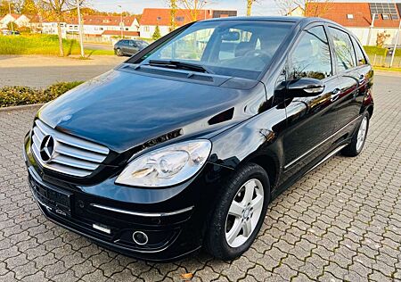 Mercedes-Benz B 200 *AUTOMATIK*PTS*SITZHZG*SR+WR*