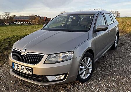 Skoda Octavia Combi 1.6 TDI DPF DSG Elegance