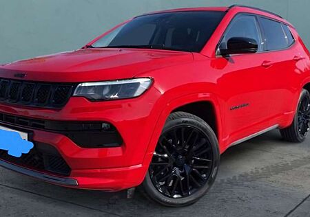 Jeep Compass 1.3 T4 4xe PLUG-IN HYBRID Automatik Lim