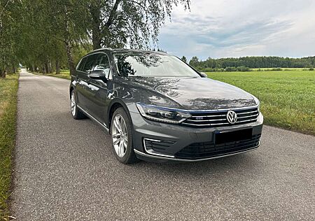 VW Passat Variant Volkswagen 1.4 TSI Plug-In-Hybrid DSG GTE