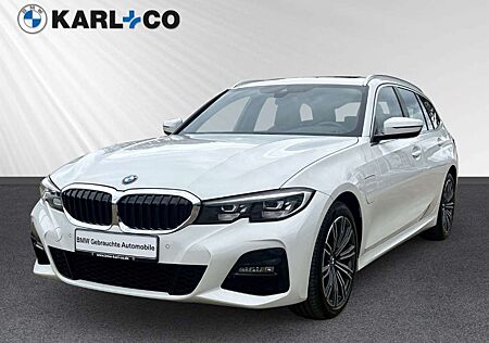 BMW 330 e Touring M Sport Panorama H&K Adaptives M Fahrwer