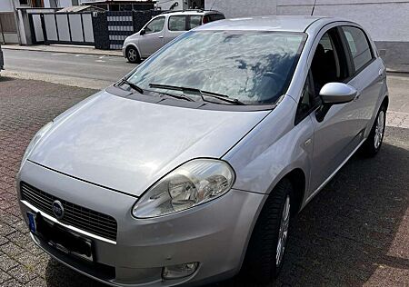 Fiat Grande Punto 1.4 8V Dynamic Design Giugiaro