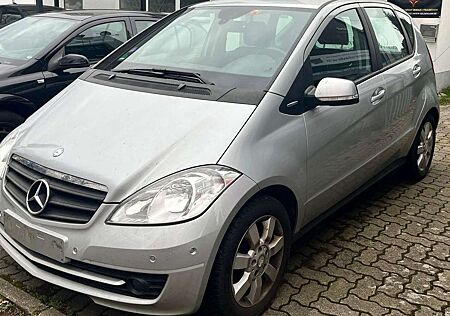 Mercedes-Benz A 160 BlueEFFICIENCY Elegance